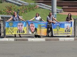 «Поверніть синів» — у Сумах пройшла акція на підтримку зниклих безвісти та полонених 