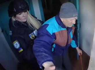 Спецпідрозділ «Білий янгол» евакуював маломобільне подружжя з Білопільської громади
