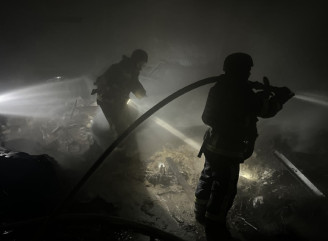 Обстріли Шосткинського району: у двох громадах гасили пожежі внаслідок ворожих влучань