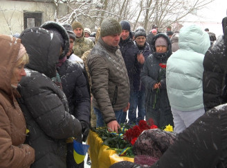 У Шостці провели в останню путь штаб-сержанта Романа Мороза
