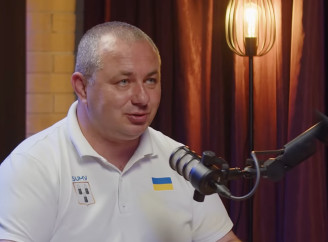 Волонтерство, евакуація з Токарів та порятунок лебедя - що розповів Артем Кобзар у подкасті про Суми