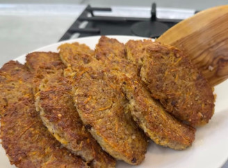 Як приготувати ситні та ароматні котлети без м’яса та борошна