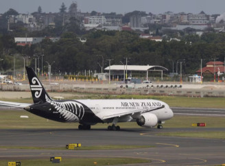 Квитки на літаки дорожчають: авіакомпанії підвищують тарифи через конфлікт на Близькому Сході