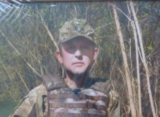 Помер від отриманих поранень: у Боромлянській громаді провели в останню путь Ігоря Харченка