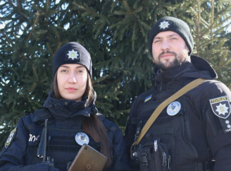 У Сумах патрульні врятували чоловіка від самогубства на мосту