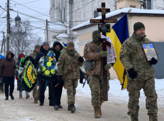 У Глухові провели в останню путь 29-річного військового медика