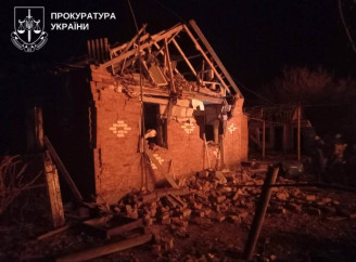 Окупанти атакували шахедами житлові будинки на Охтирщині: є загибла та поранені