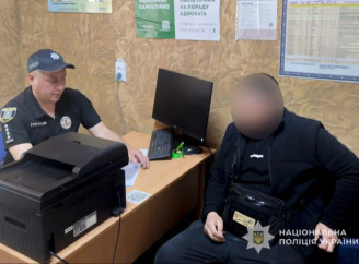 Сховав у сусідньому під’їзді: на Кролевеччині викрили мотоугонщика