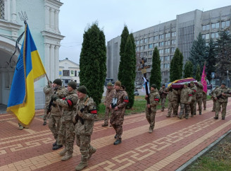Сумська громада провела в останню путь підполковника Віктора Зламана
