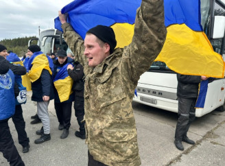 Другий етап обміну з полону повернулися ще 300 військових і двоє цивільних