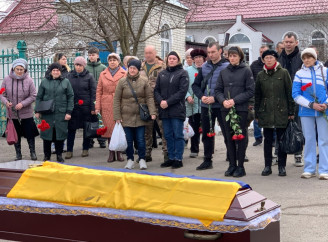 Глухівська громада попрощалася із захисником Сергієм Коноплею