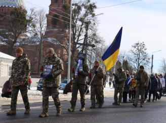 На Сумщині провели в останню путь воїна 72-ї бригади Олега Бабича