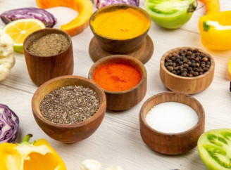 Як визначити свіжість спецій: 3 прості способи