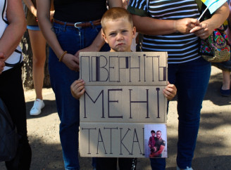 «Вони не забуті» – у Сумах провели акцію на підтримку безвісти зниклих та полонених