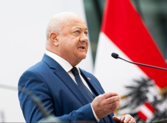 В Австрії склав присягу новий канцлер Крістіан Штокер