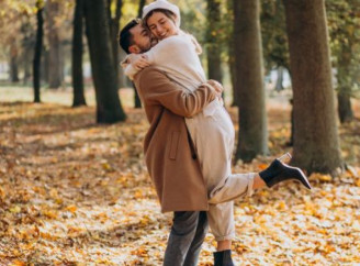 Як стати людиною, з якою хочуть спілкуватися всі: 7 звичок, що створюють соціальний магнетизм