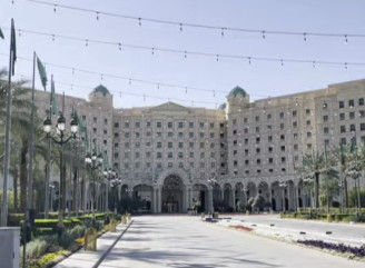 Розпочинаються перемовини американської та російської делегацій в Ер-Ріярді