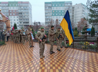 Сумська громада провела в останню путь молодшого сержанта Євгена Середу
