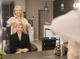 Весняне перезавантаження: чому в березні хочеться змінити зачіску та все життя