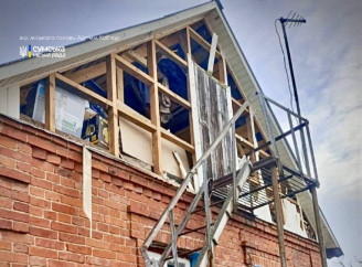 Окупанти атакували Сумську громаду: є пошкодження приватного будинку