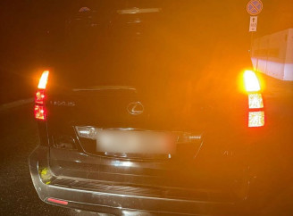 У Сумах вночі патрульні зупинили водія «Lexus» без прав, який знову відмовився від огляду на сп’яніння