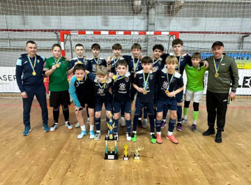 Золото Першої ліги їде на Сумщину: юні футзалісти з Ромен перемогли у фіналі
