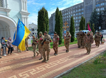 У Сумах провели в останню путь захисника Олександра Грудія