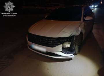 У Сумах на проспекті Лушпи водійка без прав протаранила два авто та втекла