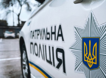 Порушила комендантську годину та пред’явила підробку: у Сумах зупинили водійку