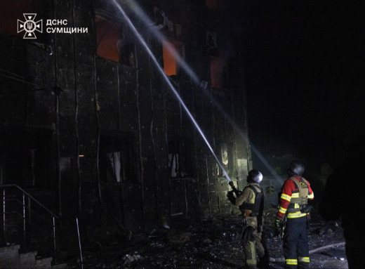 "Шахеди" вночі атакували пасажирське депо в Сумах фото "Шахеди" вночі атакували пасажирське депо в Сумах фото