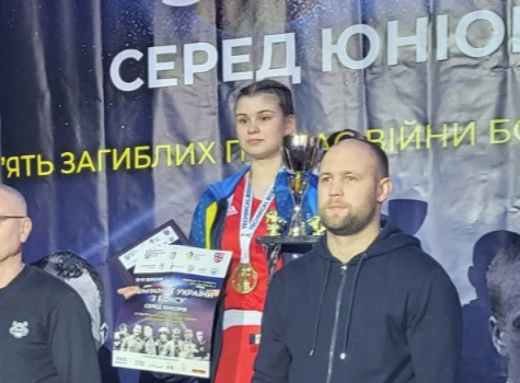 Сум’янка здобула перемогу на чемпіонаті України з боксу фото