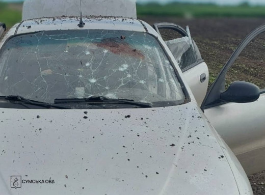 На Сумщині двоє чоловіків загинули через детонацію частин безпілотника фото