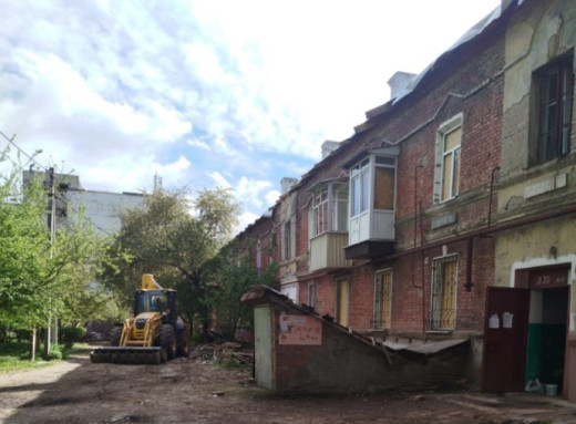 У Сумах триває ліквідація наслідків руйнувань 24 березня фото У Сумах триває ліквідація наслідків руйнувань 24 березня фото