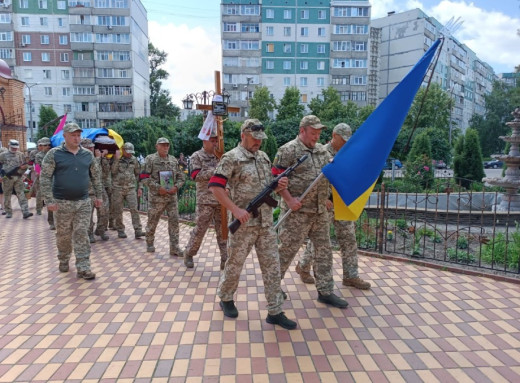 У Сумах попрощалися з полеглим воїном Олегом Кисильовим фото