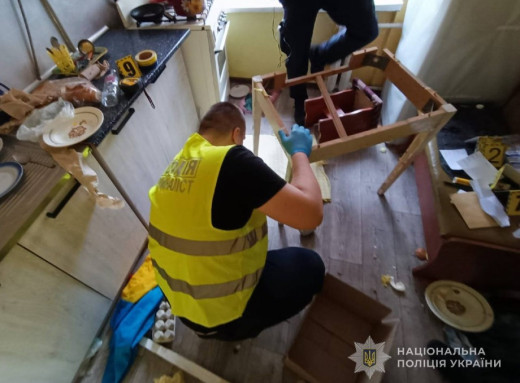 У Шостці поліція затримала чоловіка за підозрою у розбійному нападі фото У Шостці поліція затримала чоловіка за підозрою у розбійному нападі фото