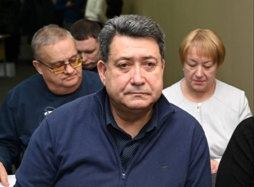 Замголови Сумської облради із 2 млн грн зарплати нарешті закрив 10-річний кредит, менший за місячну зарплату фото