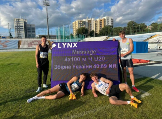 Сумські легкоатлети здобули сім медалей на юніорському чемпіонаті України фото Сумські легкоатлети здобули сім медалей на юніорському чемпіонаті України фото
