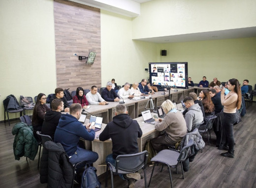 У Сумах обговорили стійкість зв'язку та доступу до державних послуг під час відключень електрики фото