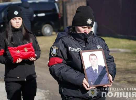 В Охтирці попрощалися із загиблим правоохоронцем Олегом Юрком фото