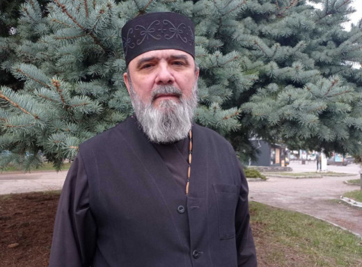 «Найтяжче — залишити дім» — як священик зі Сумщини рятує людей із прикордоння фото «Найтяжче — залишити дім» — як священик зі Сумщини рятує людей із прикордоння фото