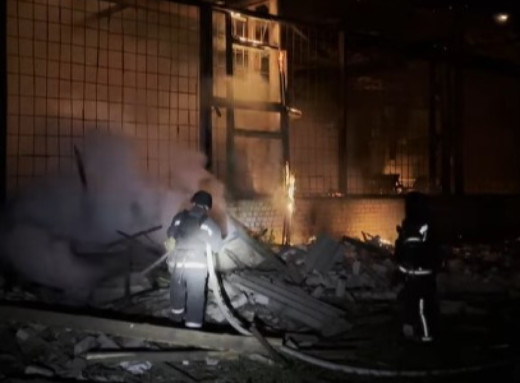 Тривожна ніч на Сумщині: двоє поранених, 135 ворожих обстрілів та ракетний удар фото Тривожна ніч на Сумщині: двоє поранених, 135 ворожих обстрілів та ракетний удар фото