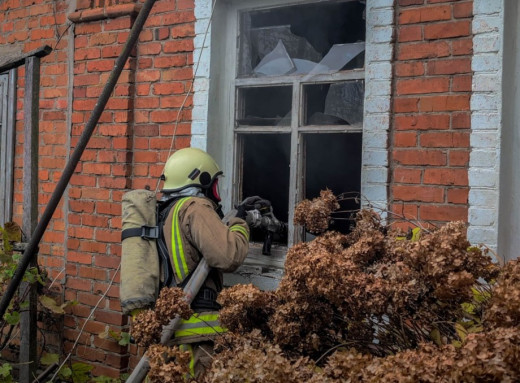 На Сумщині внаслідок пожежі через куріння загинув чоловік фото На Сумщині внаслідок пожежі через куріння загинув чоловік фото