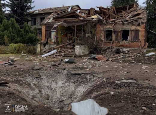Окупанти обстріляли дві громади Сумщини: є поранений та руйнування фото Окупанти обстріляли дві громади Сумщини: є поранений та руйнування фото