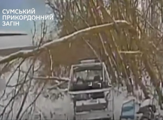 Прикордонники на Сумщині знищили артилерію та техніку російських військ (відео) фото