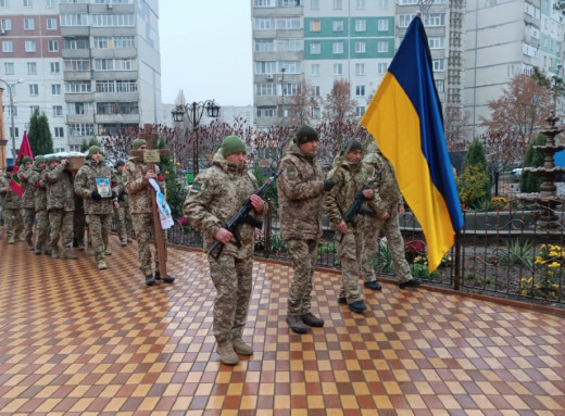 У Сумах попрощалися із 37-річним захисником Юрієм Сидоренком фото