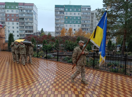 Сум’яни попрощалися із захисником Валерієм Танцюрою фото Сум’яни попрощалися із захисником Валерієм Танцюрою фото