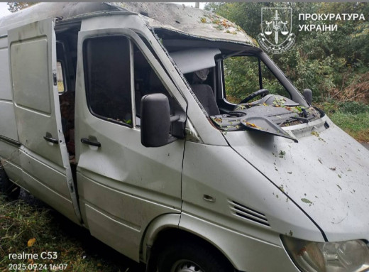 Російська армія атакувала автомобіль у Ворожбі: є поранені фото
