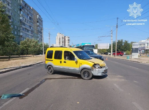 У Сумах на Героїв Крут у ДТП травмувався чоловік фото