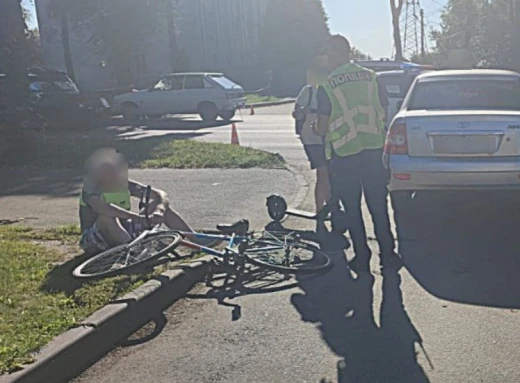 У Сумах водій ВАЗу збив 73-річного велосипедиста фото