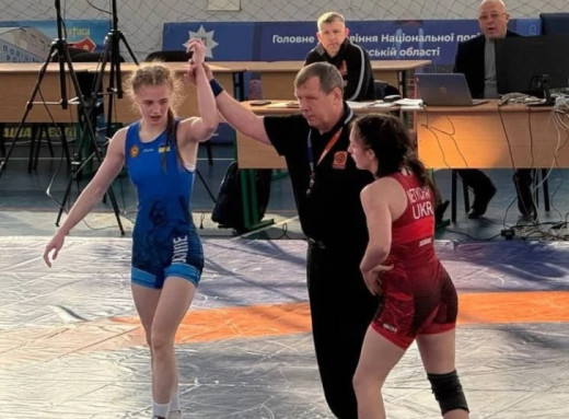 Сумські студенти вибороли медалі на молодіжному чемпіонаті України з вільної боротьби фото